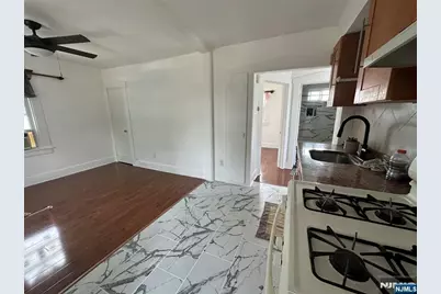 58 S Farview Avenue, Paramus, NJ 07652 - Photo 8