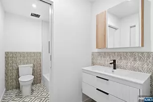 647 10th St, Newark, NJ 07108 - Photo 16