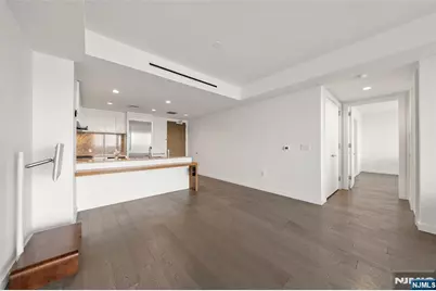 320 Adolphus Avenue 1102 #1102, Cliffside Park, NJ 07010 - Photo 10