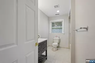 53-55 Broadway #D, Park Ridge, NJ 07656 - Photo 10