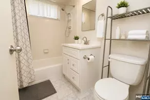 833 Main Street E, Belleville, NJ 07109 - Photo 10