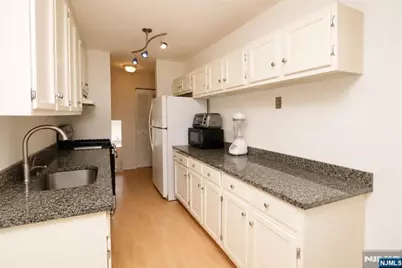833 Main Street E #E, Belleville, NJ 07109 - Photo 4