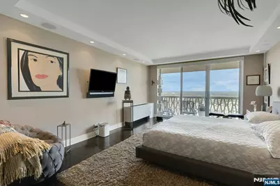 2000 Linwood Avenue 22C/D #22C/D, Fort Lee, NJ 07024 - Photo 22