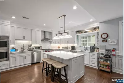 52 Bliss Avenue, Tenafly, NJ 07670 - Photo 10