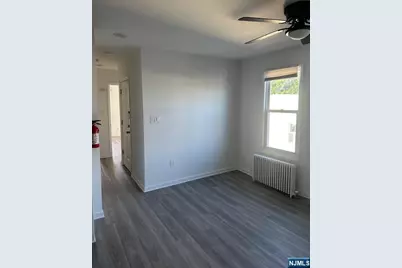 152 Trimble Avenue 2 #2, Clifton, NJ 07011 - Photo 2