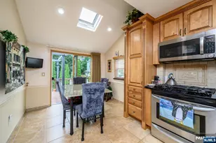 147 Claremont Ave, Verona, NJ 07044 - Photo 10