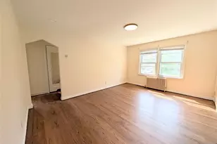 139 Eastern Way 2R, Rutherford, NJ 07070 - Photo 2