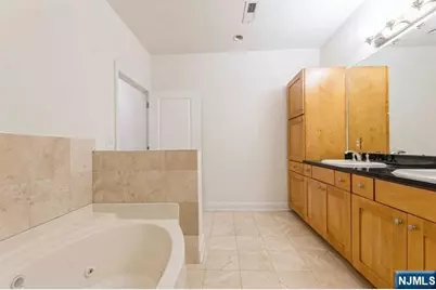 20 Ave At Port Imperial 324 #324, West New York, NJ 07093 - Photo 28