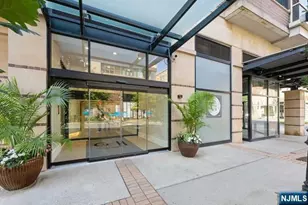 20 Ave At Port Imperial 324, West New York, NJ 07093 - Photo 2