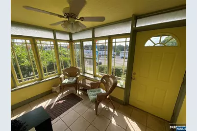 292 Orient Way, Lyndhurst Township, NJ 07071 - Photo 18