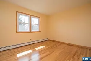 403 Longview, Northvale, NJ 07647 - Photo 12