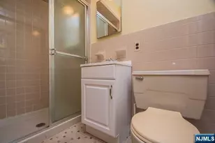 403 Longview, Northvale, NJ 07647 - Photo 10