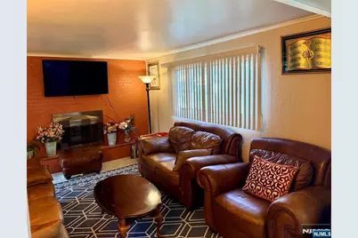 114 Sandra Drive, Totowa, NJ 07512 - Photo 14