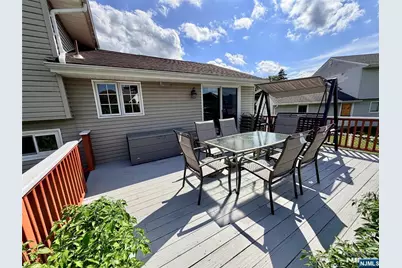 114 Sandra Drive, Totowa, NJ 07512 - Photo 32