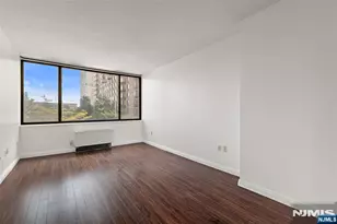 45 River Dr 415, Jersey City, NJ 07310 - Photo 10