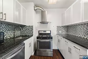 45 River Dr 415, Jersey City, NJ 07310 - Photo 8