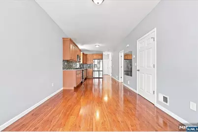 204 Hayward Place 1 #1, Wallington, NJ 07057 - Photo 4