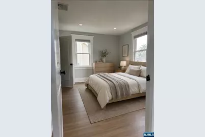 30 Knox Avenue, Cliffside Park, NJ 07010 - Photo 2