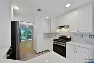 91 Lakeview Dr, Old Tappan, NJ 07675 - Photo 18