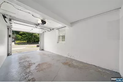 1095 Palisade Avenue, Fort Lee, NJ 07024 - Photo 28