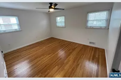 70 Beverly Road, Bloomfield, NJ 07003 - Photo 6