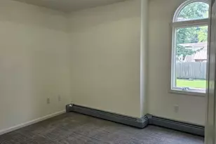 27 Glendale, Hillsdale, NJ 07642 - Photo 8