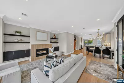 156 Morningside Lane B #B, Palisades Park, NJ 07650 - Photo 4