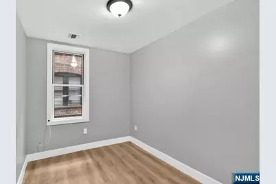 220 3rd Street 15 #15, Passaic, NJ 07055 - Photo 6