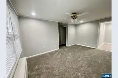 74 Hastings Avenue B #B, Rutherford, NJ 07070 - Photo 2