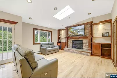 99 Lambert Place, Paramus, NJ 07652 - Photo 6