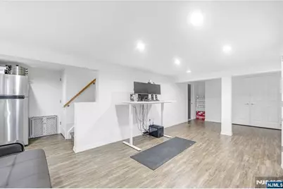 99 Lambert Place, Paramus, NJ 07652 - Photo 20