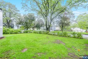 99 Lambert Pl, Paramus, NJ 07652 - Photo 22