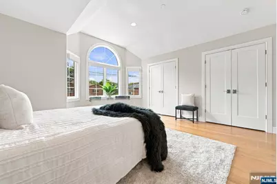 227 Lafayette Avenue B #B, Cliffside Park, NJ 07010 - Photo 26