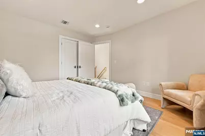 227 Lafayette Avenue B #B, Cliffside Park, NJ 07010 - Photo 18