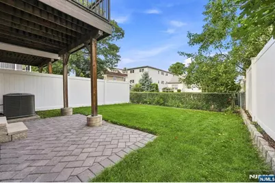 227 Lafayette Avenue B #B, Cliffside Park, NJ 07010 - Photo 32