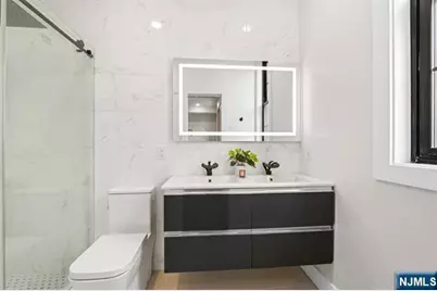 545 Palisade Avenue 2 #2, Jersey City, NJ 07307 - Photo 14