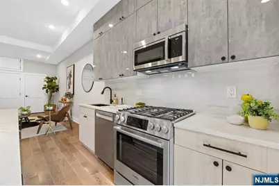 545 Palisade Avenue 2 #2, Jersey City, NJ 07307 - Photo 10
