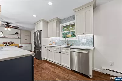 64 Grandview Drive, Haledon, NJ 07508 - Photo 12