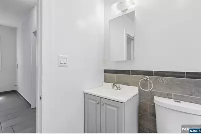 19 Nassau Place, East Orange, NJ 07018 - Photo 16