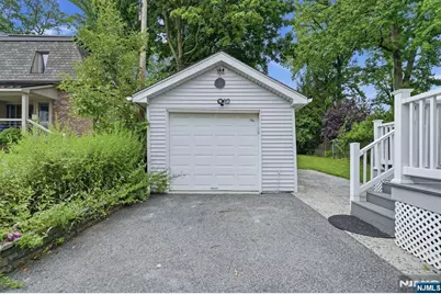 25 6th Street, Englewood Cliffs, NJ 07632 - Photo 32