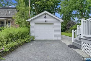 25 6th St, Englewood Cliffs, NJ 07632 - Photo 32