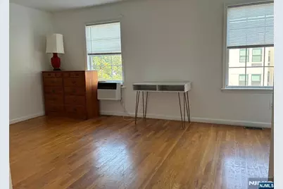 128 Randolph Avenue Apt# 1, Jersey City, NJ 07305 - Photo 4