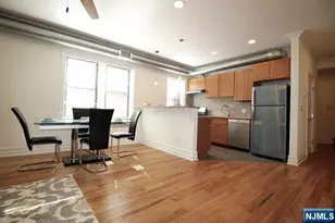 855 Broad Ave 45, Ridgefield, NJ 07657 - Photo 2