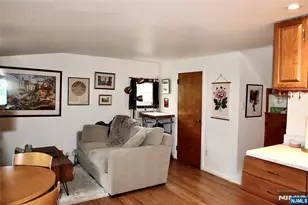 506 Smith Pl, Ridgewood, NJ 07450 - Photo 6