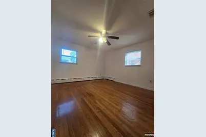 126 Temple Terrace 1st. Floor #1st. Floor, Palisades Park, NJ 07650 - Photo 4