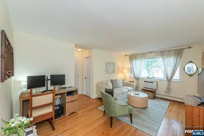 37 Espy Road 7A #7A, Caldwell, NJ 07006 - Photo 2