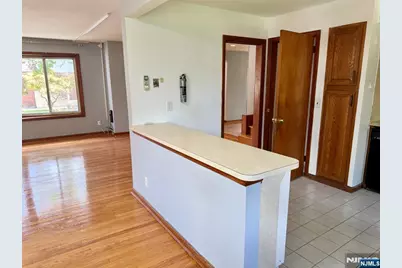 2465 Camner Street, Fort Lee, NJ 07024 - Photo 10