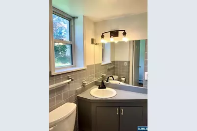 2465 Camner Street, Fort Lee, NJ 07024 - Photo 24