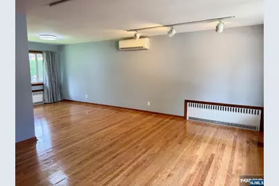 2465 Camner Street, Fort Lee, NJ 07024 - Photo 12