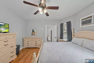 73 Berkeley Avenue, Bloomfield, NJ 07003 - Photo 14